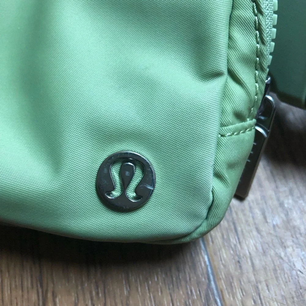 lululemon mint green crossbody waist bag